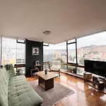 Soleado Departamento Con Vistas Hermosas Sopocachi