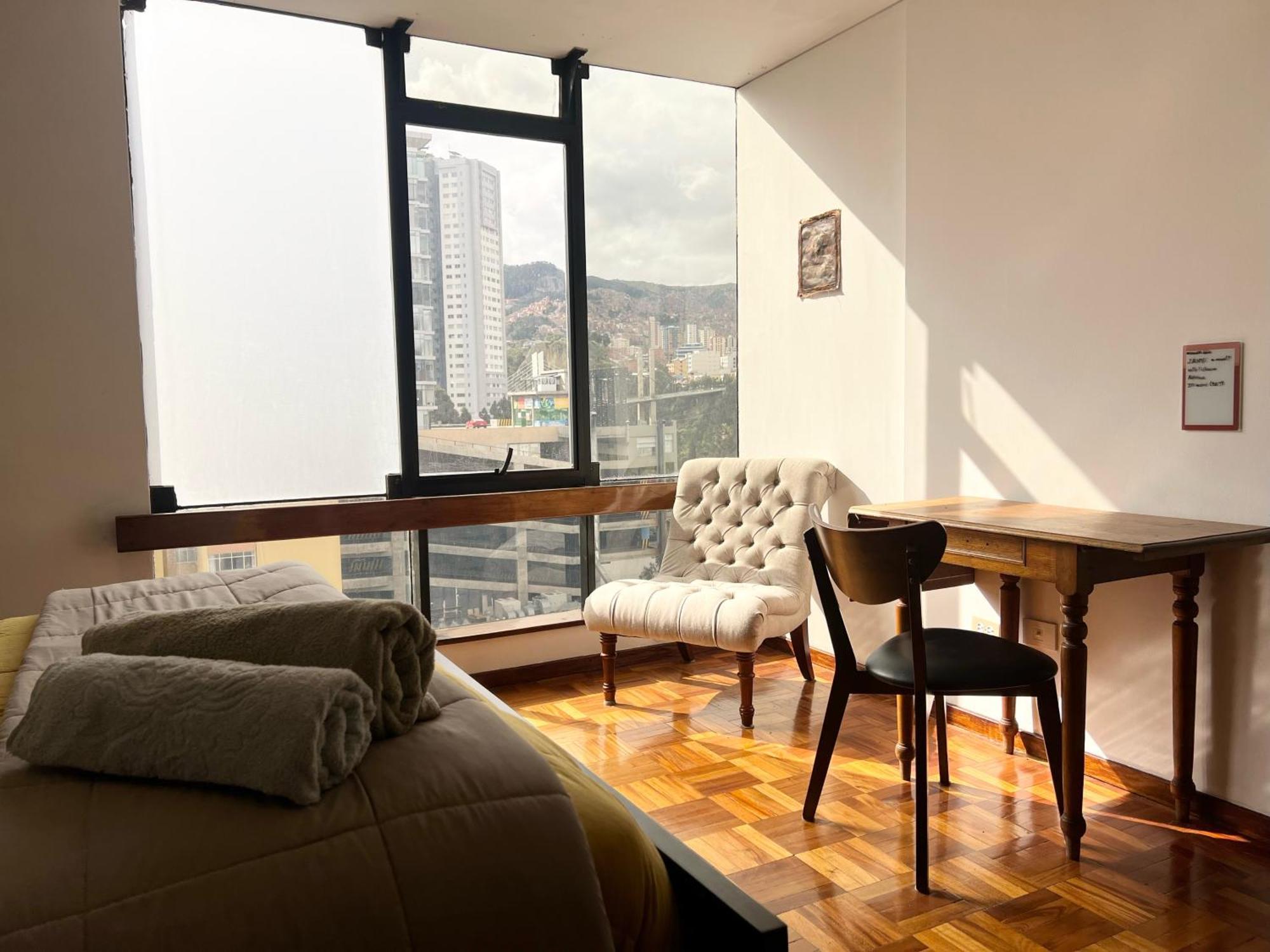 Soleado Departamento Con Vistas Hermosas Sopocachi