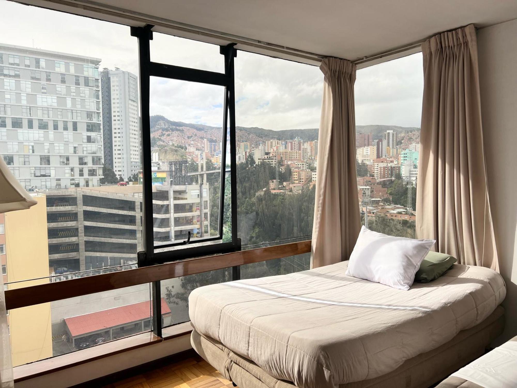Soleado Departamento Con Vistas Hermosas Sopocachi Apartamento